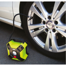 Maypole MP7949 12V Analogue Air Compressor with LED Light Maypole MP7949 12V Analogue Air Compressor with LED Light