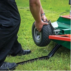 Wessex WXAT110 Self-Powered Trailed Pasture Topper Wessex WXAT110 Self-Powered Trailed Pasture Topper